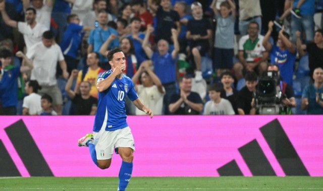 kaiyun官网-科贝：150万租借费+2300万买断费，罗马签拉斯帕多里只待球员点头