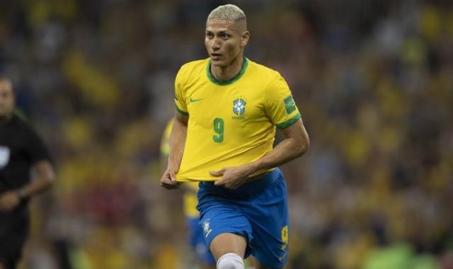 开云注册-换了7人 巴西仍4比0大胜玻利维亚 创得分纪录