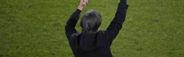 kaiyun-德国队中场如何4选3：拿掉克罗斯or基米希回右闸？