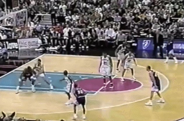 1662465899121050226.gif 2.gif